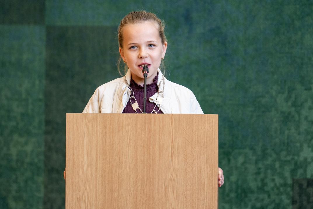 Kinderburgemeester Myrthe Folkersma
